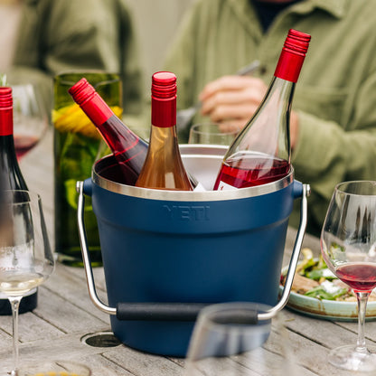 Beverage Bucket - US 4154