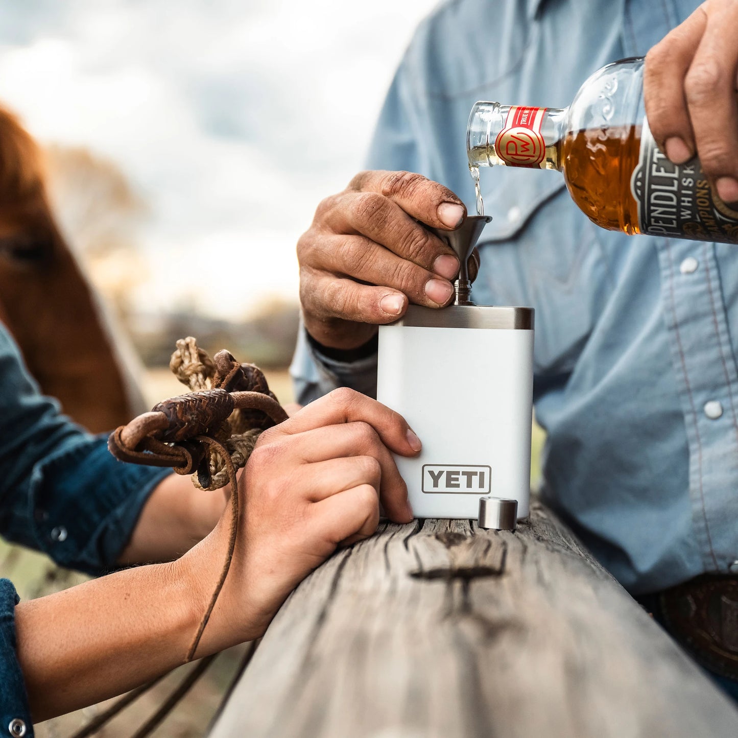 Flask - US 8525