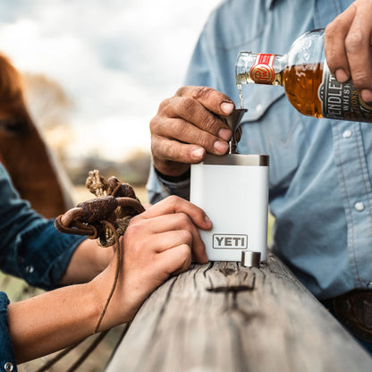 Flask - US 8525