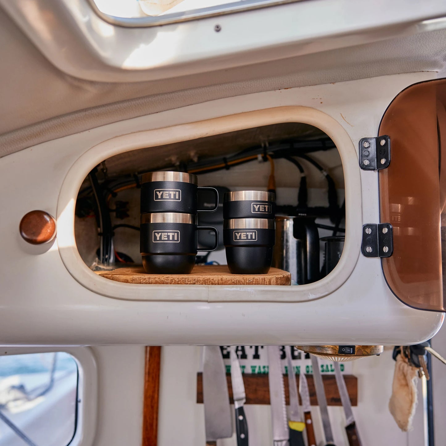 4 oz Stackable Cups - US 2037